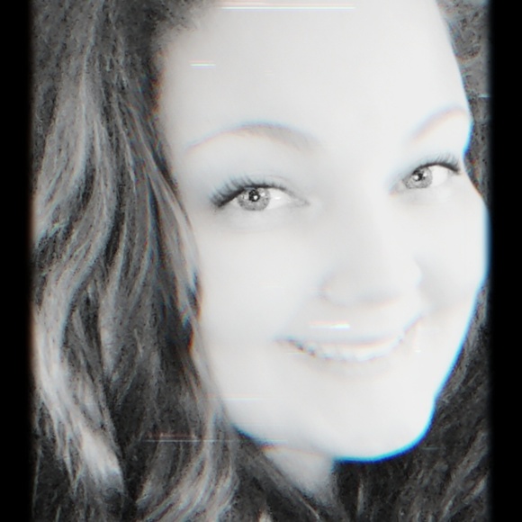 Meet your Posher, Diana - Picture 1 of 1